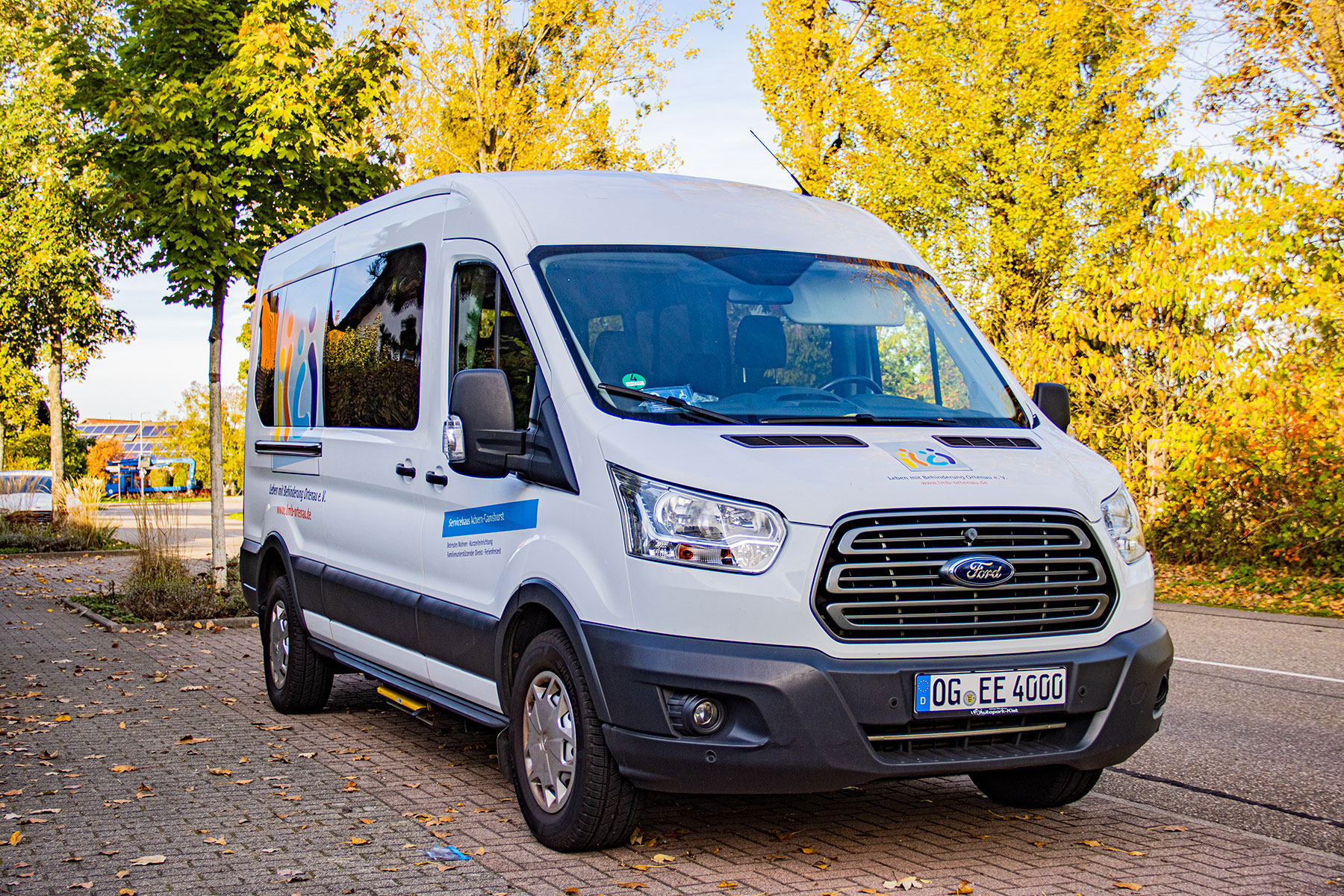 Ford Transporter für Fahrdienst